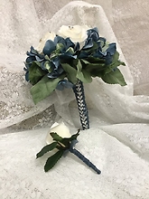 Silk Handheld White & Blue with matching Boutonniere