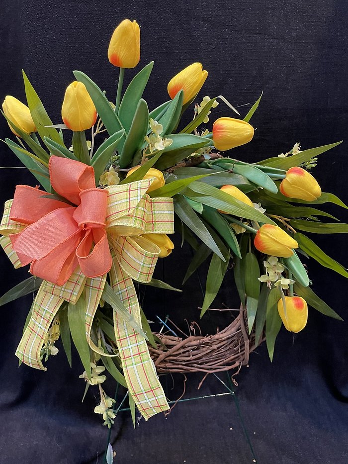 GRAVE WREATH SUNNY TULIPS
