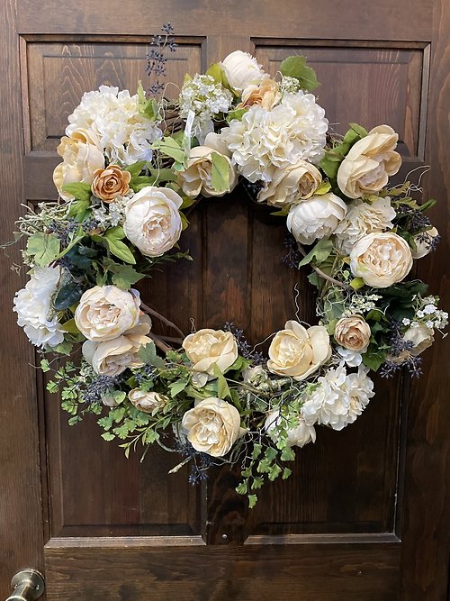 SOFT PEACH CREAM 24\" GRAPEVINE WREATH