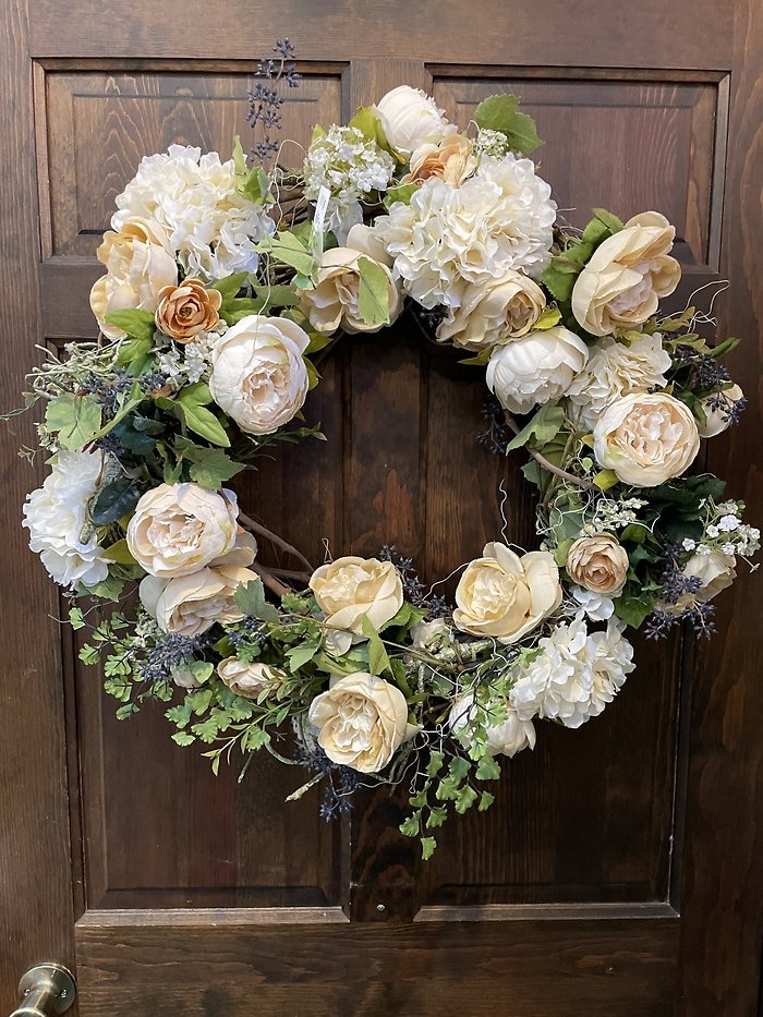 SOFT PEACH CREAM 24\" GRAPEVINE WREATH