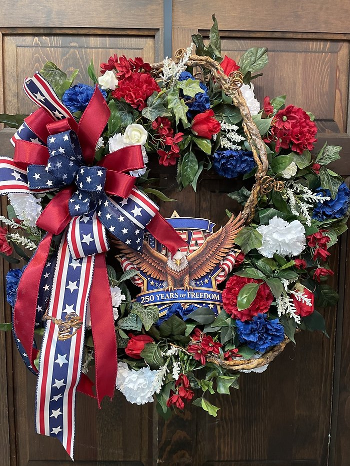 EAGLE 250 24\" GRAPEVINE WREATH