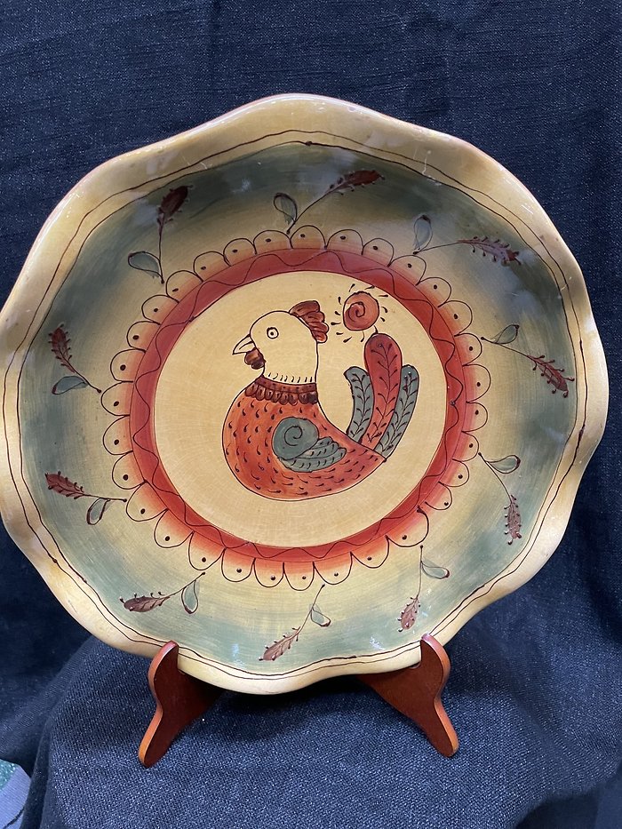 PRIMITIVE COUNTRY FRUIT DISH