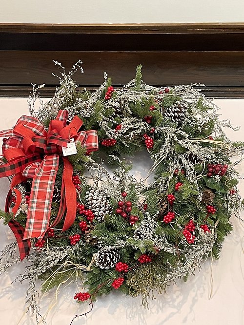Country Frosty 38\" Pine Wreath