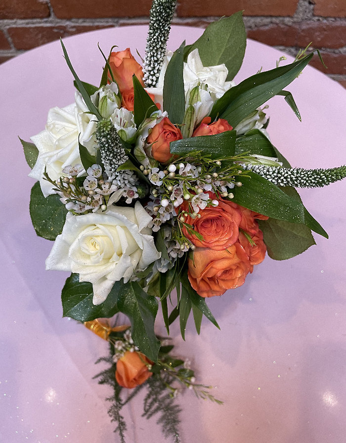 Orange Cream Dream Handheld Bouquet