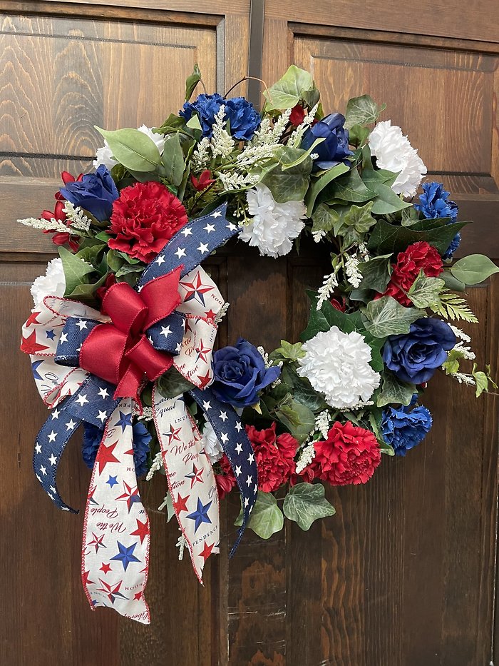 RWB, 19INCH GRAPEVINE WREATH