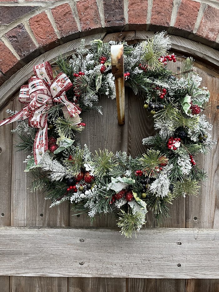 Nutcracker Sweet Wreath