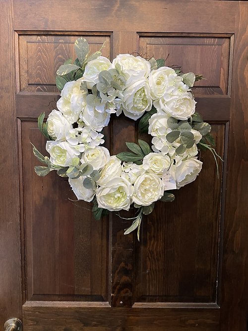 18\" CREAM ROSE WREATH $40