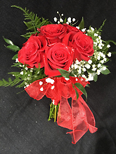 Ravishing Red Rose Handheld Bouquet