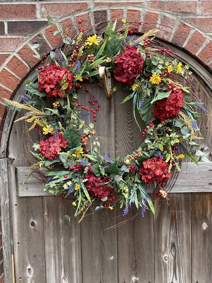 Red Berry Bramble Wreath