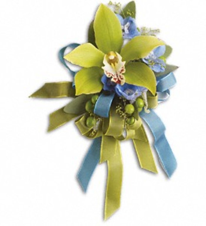 Big Night Orchid Wristlet