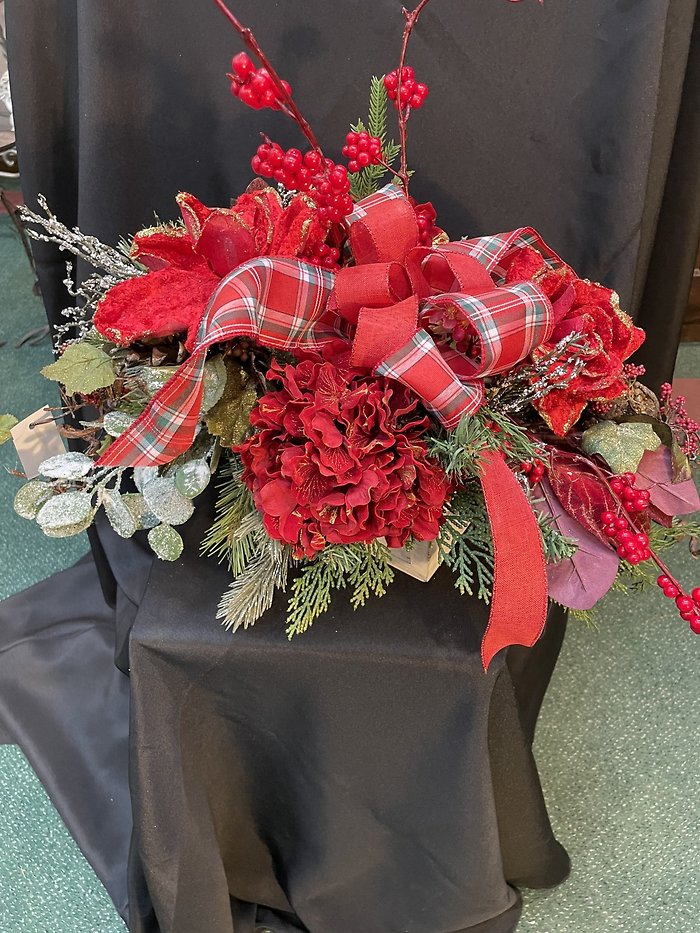 26\'X11\" Velvet Centerpiece