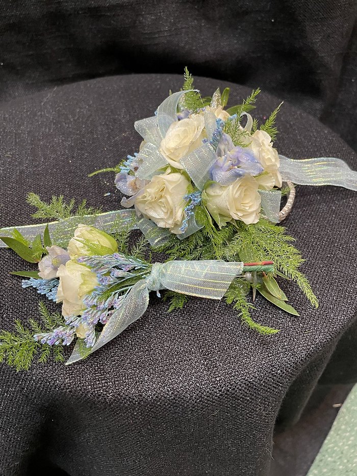 ICE BLUE WRISTLET WITH RHINESTONE BAND