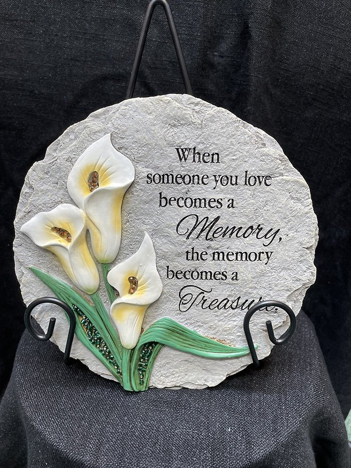 CALILILY GARDEN STONE