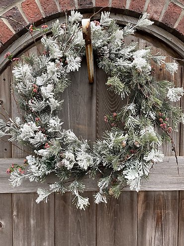 Winterfest Holiday Wreath