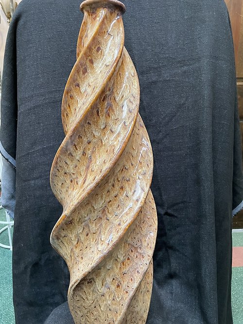 28 INCH SPIRAL CERAMIC GLAZED VASE