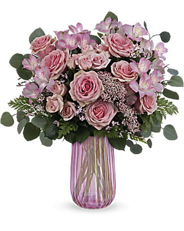 Teleflora\'s Rosy Iridescence Bouquet