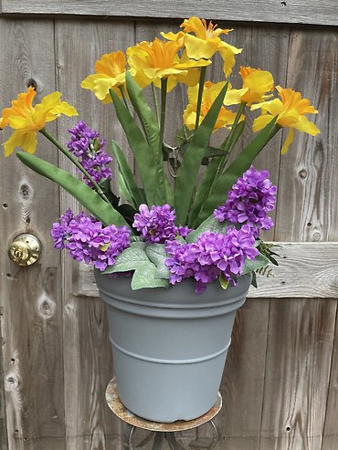 Lilacs and Daffodils Pot